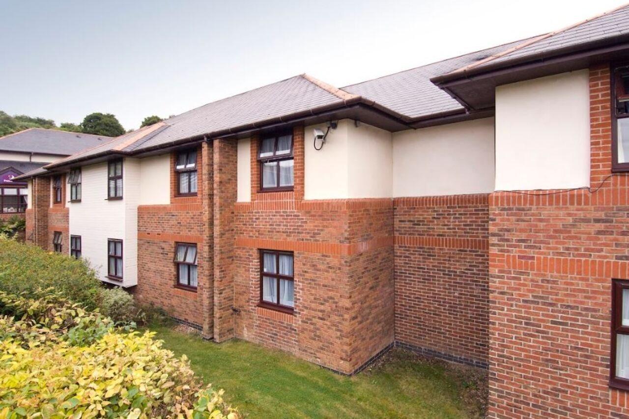 Premier Inn High Wycombe/Beaconsfield Ngoại thất bức ảnh