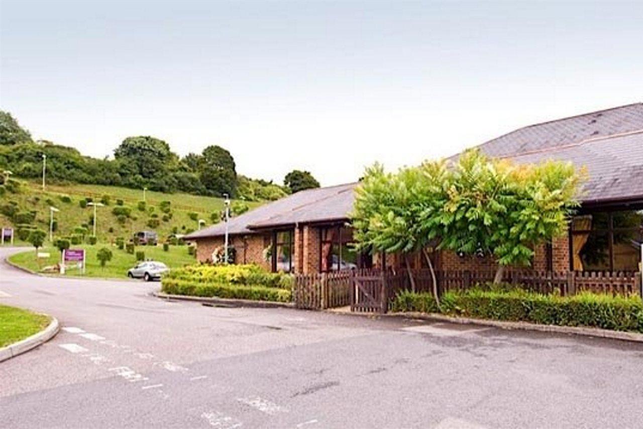 Premier Inn High Wycombe/Beaconsfield Ngoại thất bức ảnh